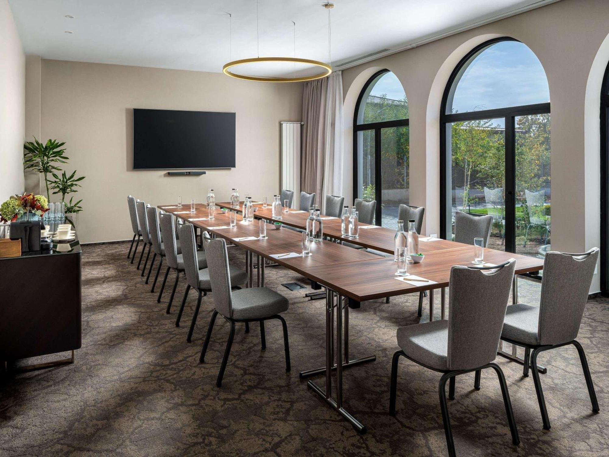 Mercure Conacul Cozieni Pasarea Eksteriør billede