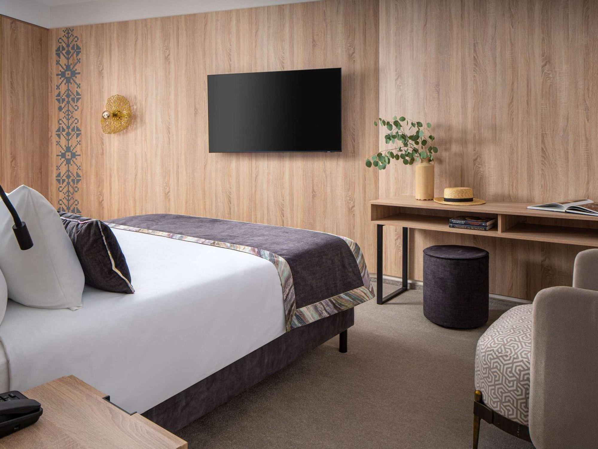 Mercure Conacul Cozieni Pasarea Eksteriør billede