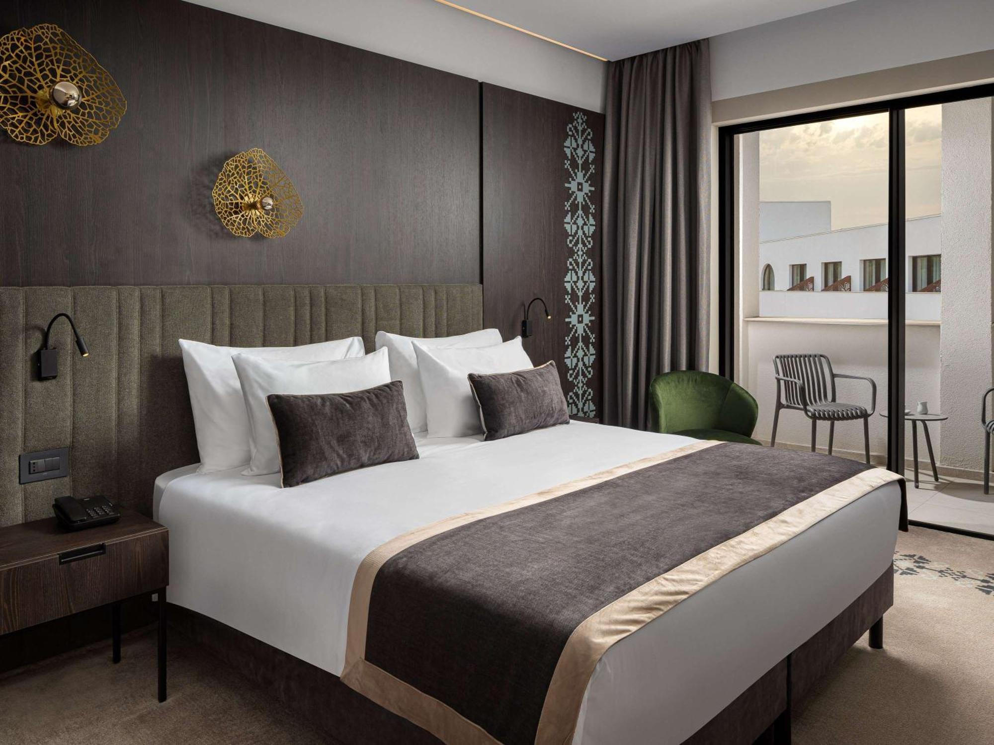 Mercure Conacul Cozieni Pasarea Eksteriør billede