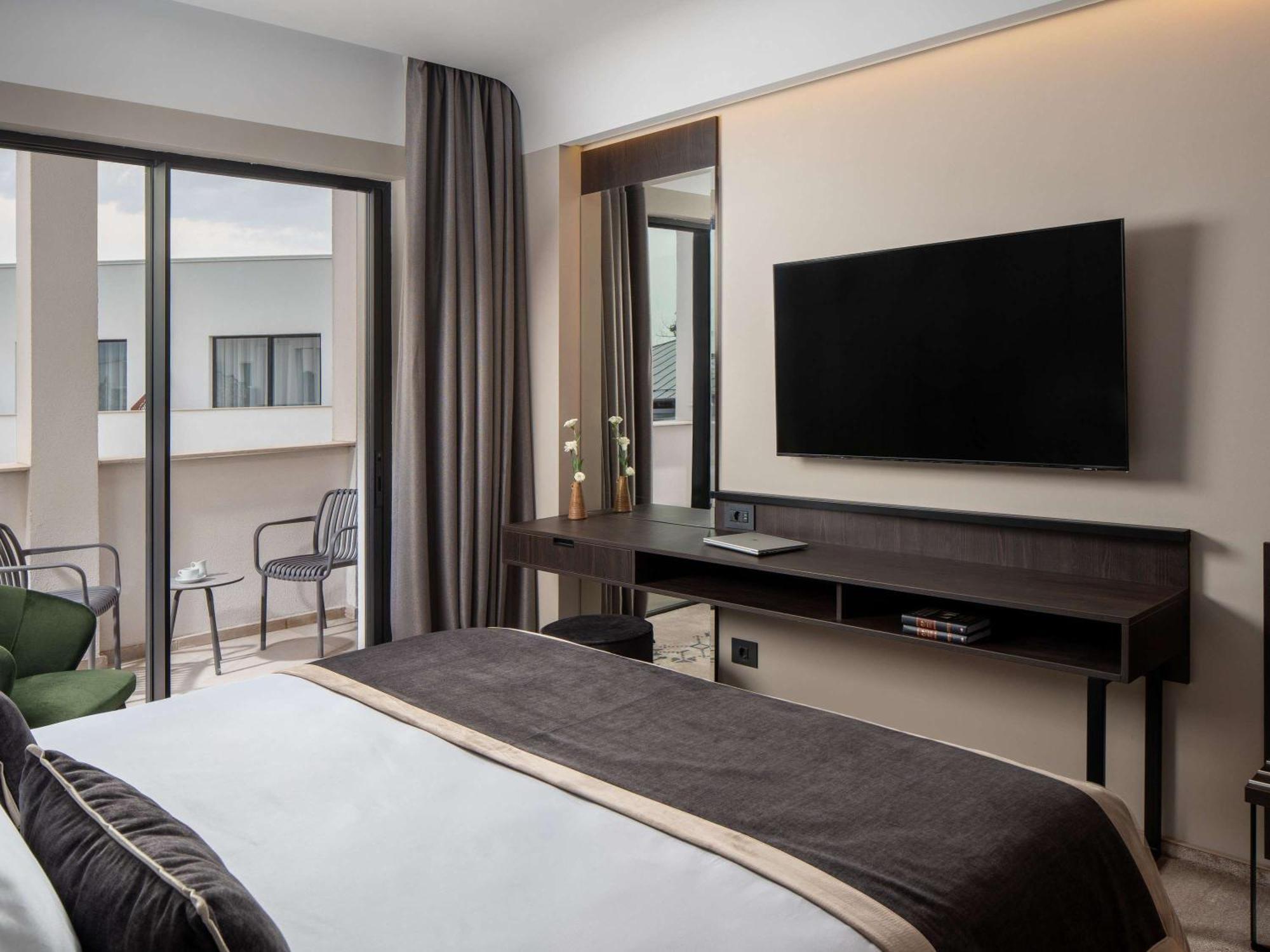 Mercure Conacul Cozieni Pasarea Eksteriør billede